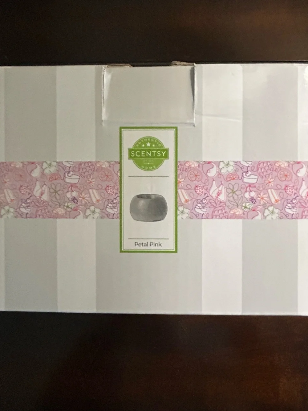 Scentsy Wax warmer in Petal Pink